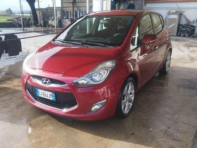 Usata Hyundai ix20 Comfort 90 CV (66 kW) 2011 Rosso Utilitaria