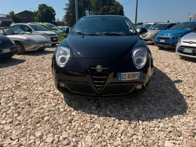 Usata Alfa Romeo MiTo Distinctive 95 CV (69 kW) 2010 Nero Utilitaria