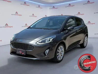 Usata Ford Fiesta Titanium 100 CV (73 kW) 2019 Grigio Utilitaria