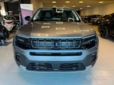 Nuova Jeep Avenger Summit 109 CV (80 kW) 2025 Grigio SUV