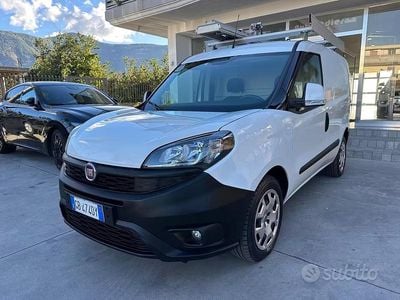 Usata Fiat Doblò 120 CV (88 kW) 2020 Bianco Monovolume