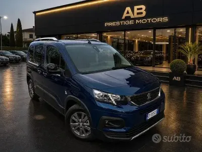 Gebraucht Peugeot Rifter Allure 131 PS (96 kW) 2023 Blau Van / Kleinbus