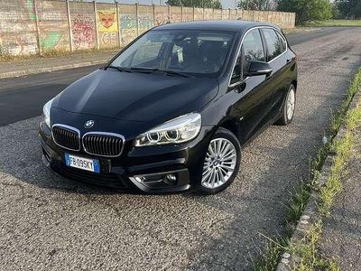 Usata BMW 216 Luxury Line 116 CV (85 kW) 2015 Nero Station wagon