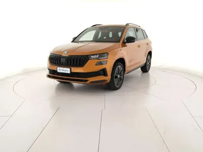 Usata Skoda Karoq SportLine 150 CV (110 kW) 2023 Arancione sunset metallizzato SUV