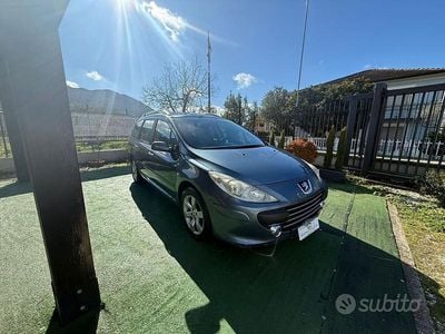 Usata Peugeot 307 110 CV (80 kW) 2008 Nero Utilitaria