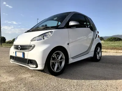 Usado Smart ForTwo Coupé Pulse 54 CV (39 kW) 2012 Blanco Coupe