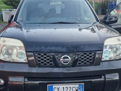 Usata Nissan X-Trail 140 CV (102 kW) 2005 Nero SUV