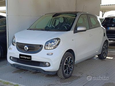 Usata Smart ForFour Passion 71 CV (52 kW) 2016 Bianco Utilitaria