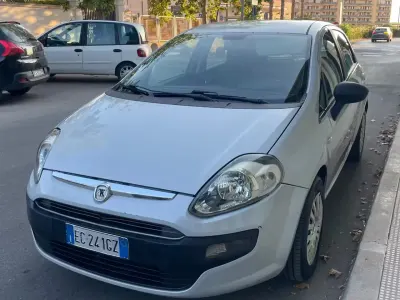 Usata Fiat Punto Evo Emotion 90 CV (66 kW) 2010 Grigio Utilitaria