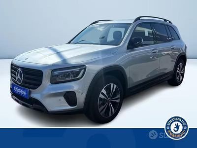Begagnad Mercedes GLB200 Advanced Plus 150 HK (110 kW) 2025 Silver SUV
