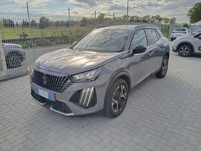 Käytetty Peugeot 2008 Allure 101 HP (74 kW) 2025 Harmaa Katumaasturi
