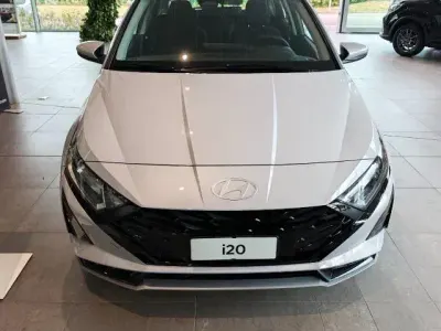 Nuova Hyundai i20 90 CV (66 kW) 2026 Argento Utilitaria