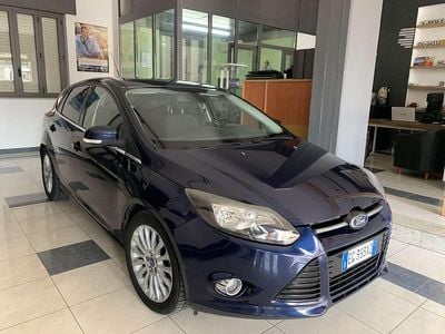 Begagnad Ford Focus Titanium 116 HK (85 kW) 2011 Blå Sedan