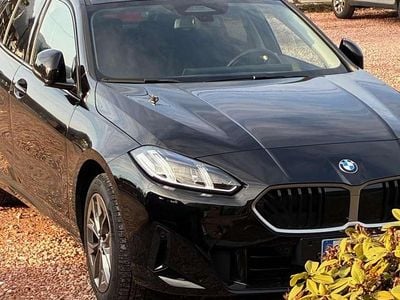 Usata BMW 116 122 CV (89 kW) 2025 Nero Utilitaria