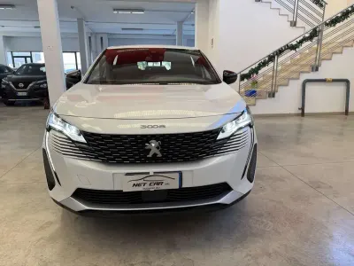 Usata Peugeot 3008 Allure 131 CV (96 kW) 2023 Bianco SUV