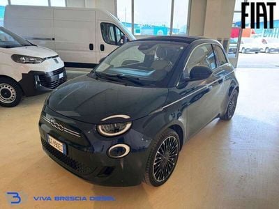 Usata Fiat 500e La Prima 86 kW (118 CV) 2020 Blu/azzurro Cabrio