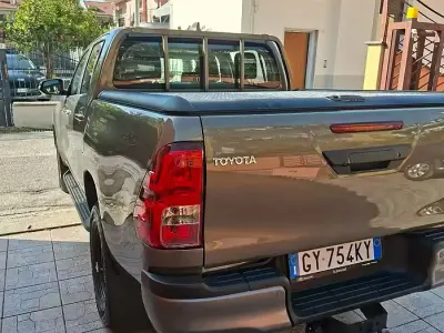 Begagnad Toyota HiLux