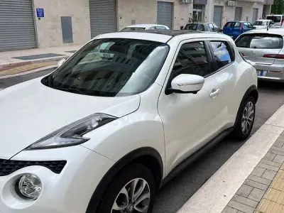 Usata Nissan Juke N-Connecta 110 CV (80 kW) 2017 Bianco SUV