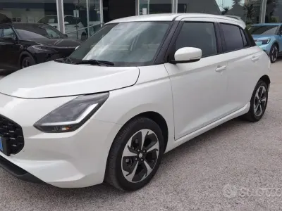Occasion Suzuki Swift 83 ch (61 kW) 2024 Blanc Citadine