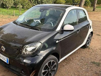 Usata Smart ForFour Passion 71 CV (52 kW) 2015 Nero Utilitaria