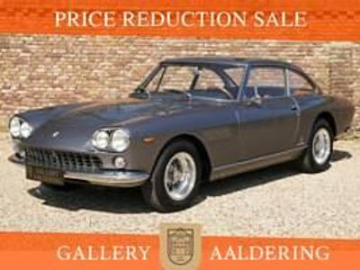 Usata Ferrari 330 300 CV (220 kW) 1965 Grigio Coupé