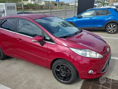 Usata Ford Fiesta 68 CV (50 kW) 2010 Rosso Berlina