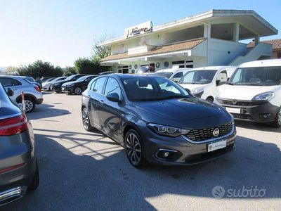 Usata Fiat Tipo Lounge 120 CV (88 kW) 2020 Grigio scuro metallizzato Berlina