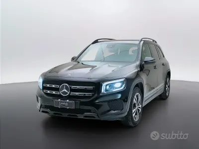 Usado Mercedes GLB180 116 CV (85 kW) 2020 Negro SUV