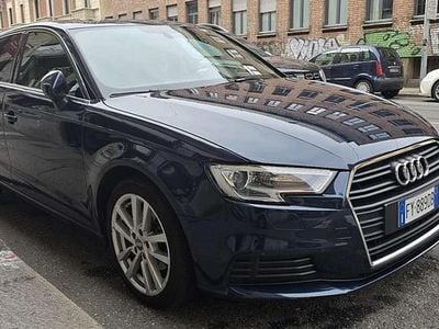 Usata Audi A3 Business 116 CV (85 kW) 2019 Blu/azzurro Berlina