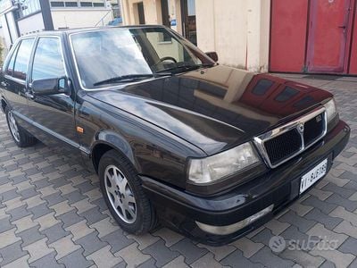 Käytetty Lancia Thema 117 HP (86 kW) 1991 Musta Sedan