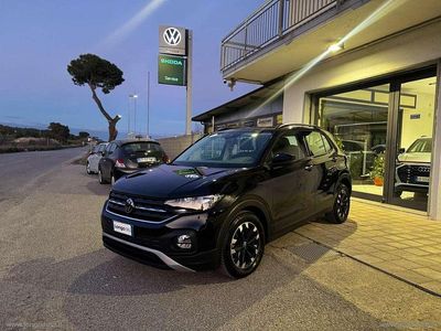 Deep black perlato Usata 2021 VW T-Cross Life SUV | 16.600 € (Cara)