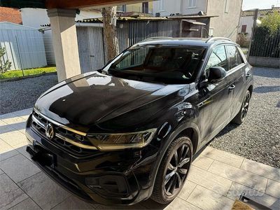 Usata VW T-Roc R-line 110 CV (80 kW) 2023 Nero SUV