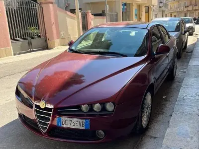 Usata Alfa Romeo 159 150 CV (110 kW) 2006 Rosso Berlina