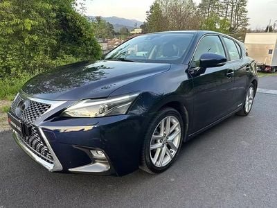 Usata Lexus CT200h Sport Line 99 CV (72 kW) 2019 Blu Berlina