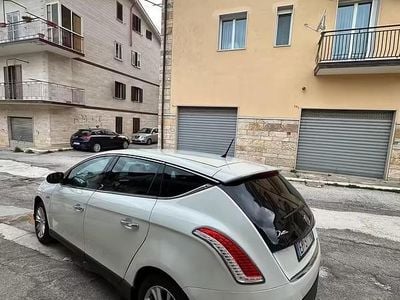 Gebraucht Lancia Delta S 119 PS (87 kW) 2012 Weiß Kleinwagen