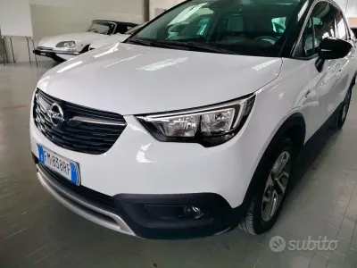 Usata Opel Crossland X Ultimate 99 CV (72 kW) 2017 Bianco SUV