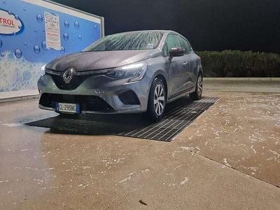 Usata Renault Clio V 101 CV (74 kW) 2022 Berlina