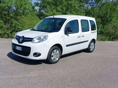 Usata Renault Kangoo Life 95 CV (69 kW) 2020 Bianco Monovolume