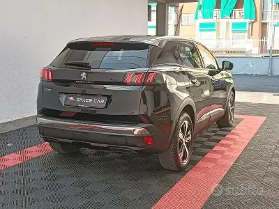 Usata Peugeot 3008 S 131 CV (96 kW) 2022 Nero SUV