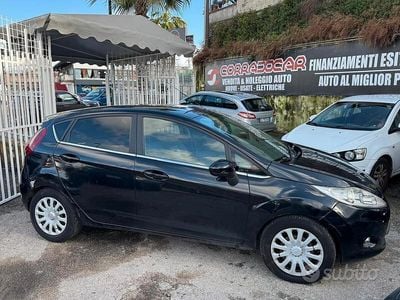 Usata Ford Fiesta Titanium 90 CV (66 kW) 2009 Nero Utilitaria