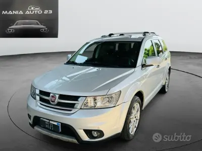 Usata Fiat Freemont Lounge 170 CV (125 kW) 2014 Grigio SUV