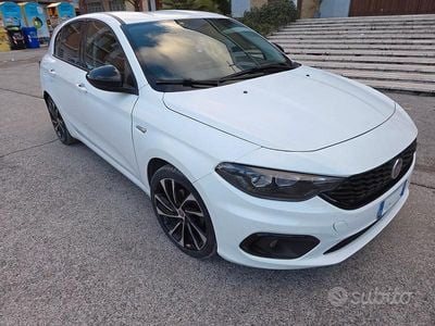 Usata Fiat Tipo Lounge 120 CV (88 kW) 2017 Bianco Berlina