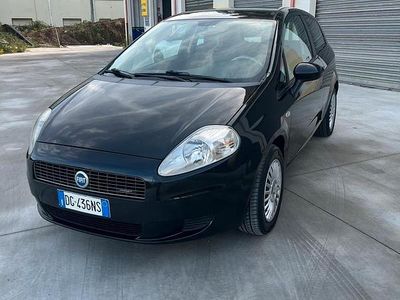 Usata Fiat Grande Punto 95 CV (69 kW) 2007 Nero Utilitaria