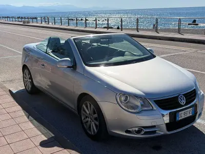 Usata VW Eos 150 CV (110 kW) 2006 Argento Cabrio