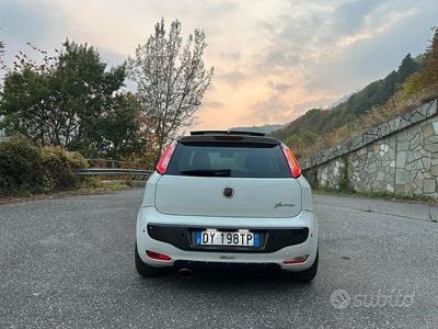 Usata Fiat Grande Punto 90 CV (66 kW) 2009 Bianco Utilitaria