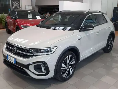 Usata VW T-Roc R-line 116 CV (85 kW) 2022 Ascot grey / tetto nero SUV