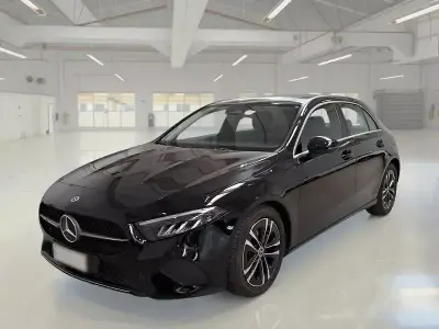 Usata Mercedes A180 Advanced 116 CV (85 kW) 2023 Nero Berlina
