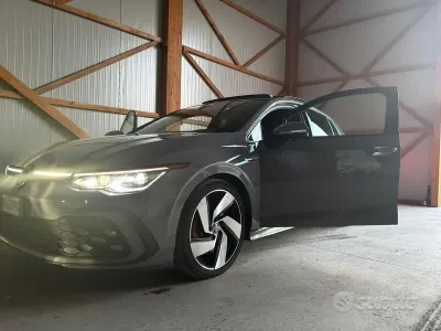 Usata VW Golf VIII GTI 265 CV (194 kW) 2021 Grigio Berlina