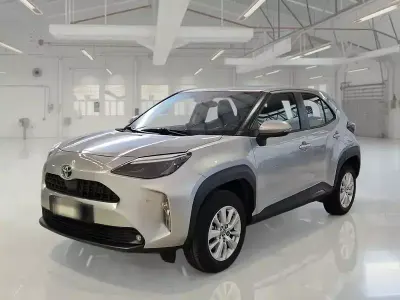 Usata Toyota Yaris Cross Business Edition 92 CV (67 kW) 2022 SUV