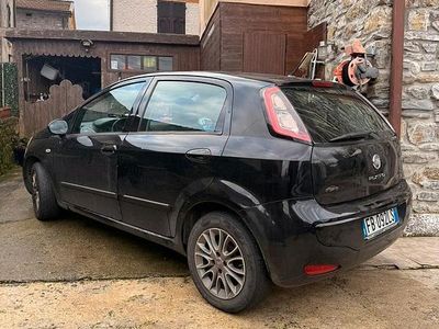 Usata Fiat Punto Pop 85 CV (62 kW) 2011 Nero Berlina